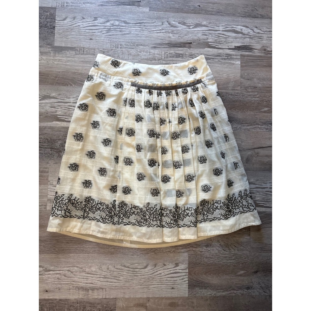Etro Milano‎ Ivory Cotton Embroidered Floral Knee Length Skirt Made in Italy 42